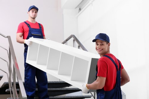 Van loading service at the start of a move