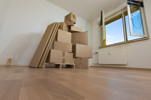 Practical same day removals checklist and packing preparation for Colliers Wood customers